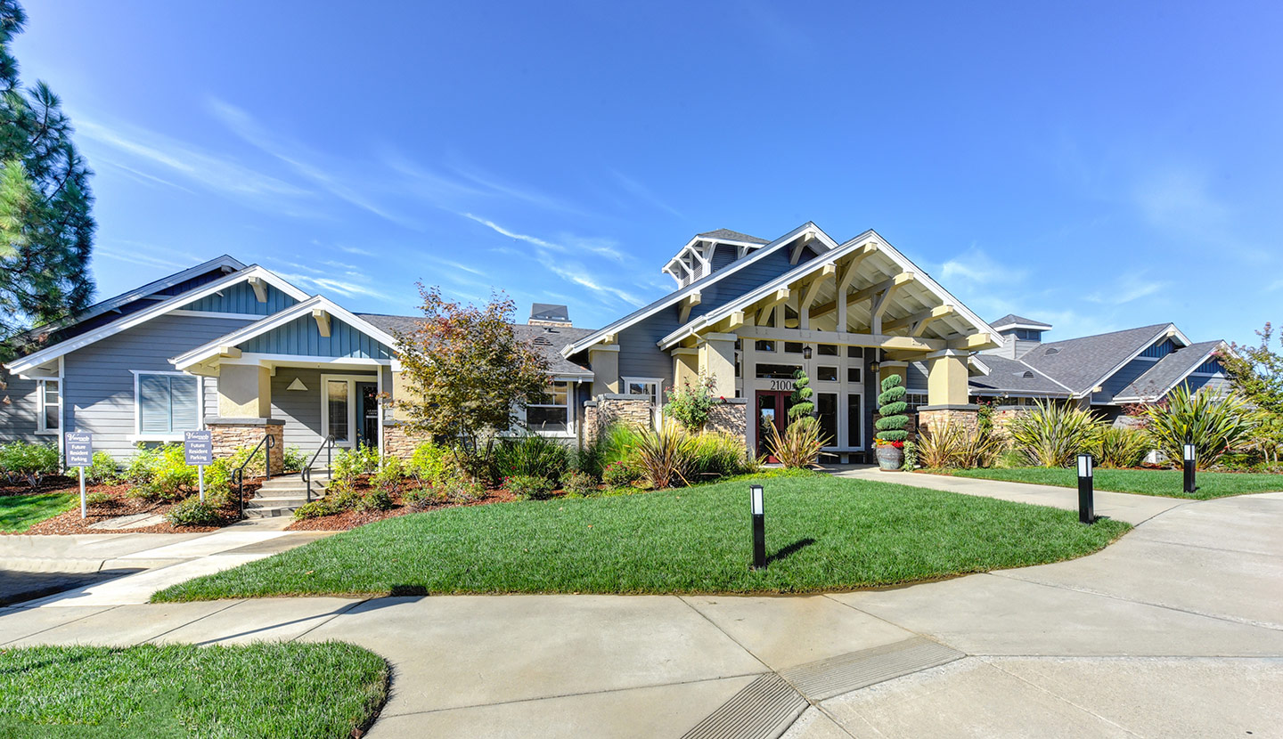 Landscaped pathway to the clubhouse